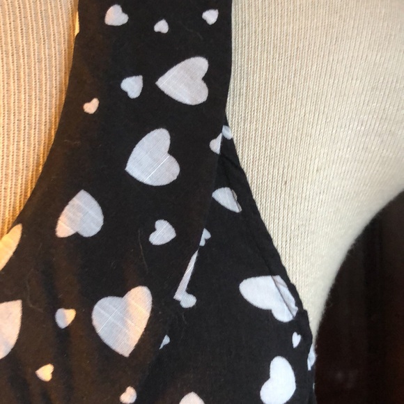 Forever 21 black and white hearts ❤️ dress size L: Pete Pan collar/no sleeves - Picture 6 of 16
